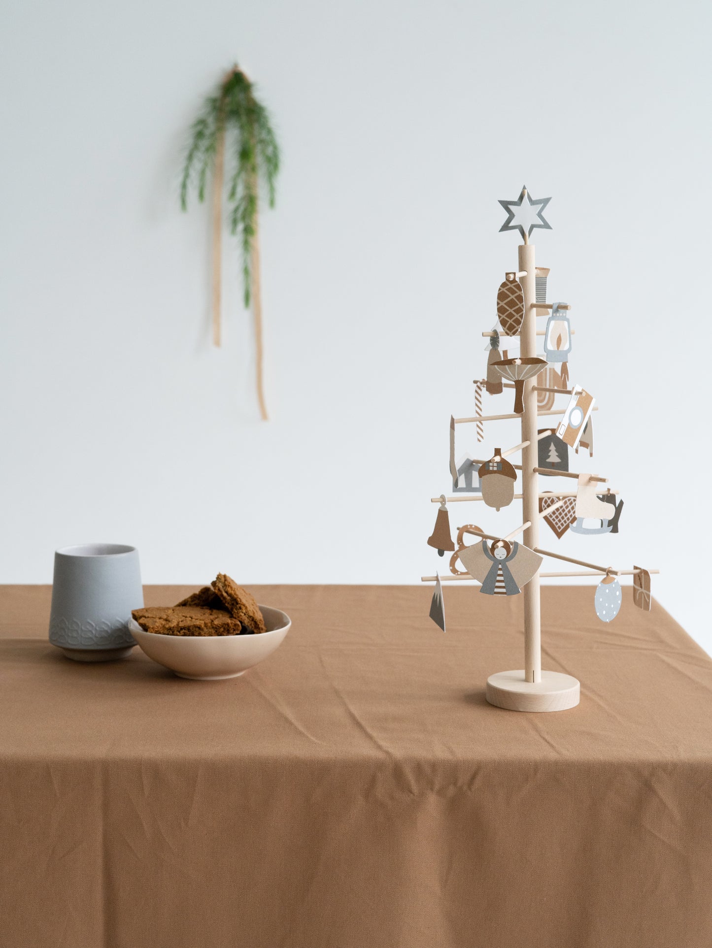 Jurianne Matter ADVENT tree