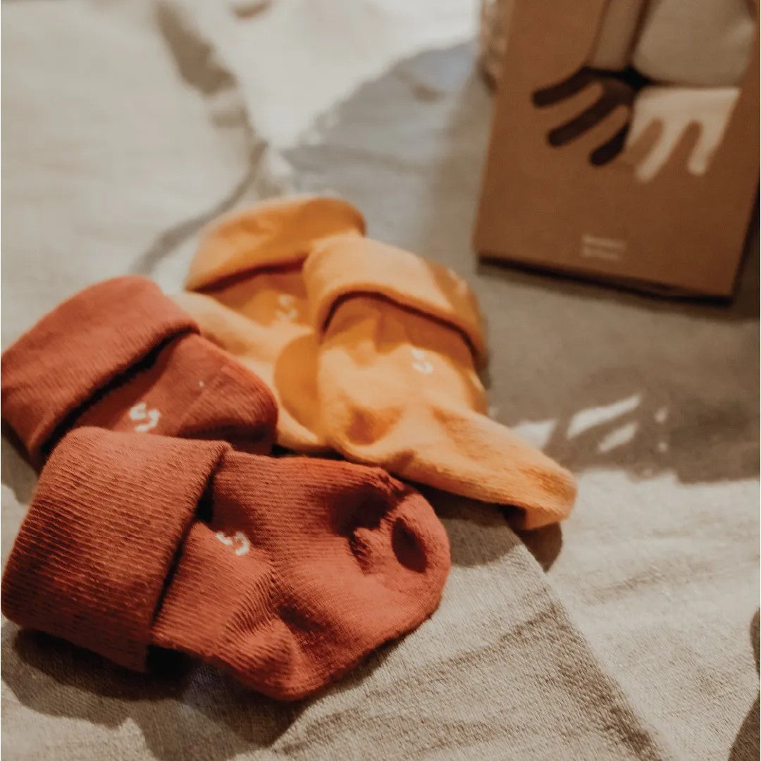 STUCKIES® Newborn Socks set of 4