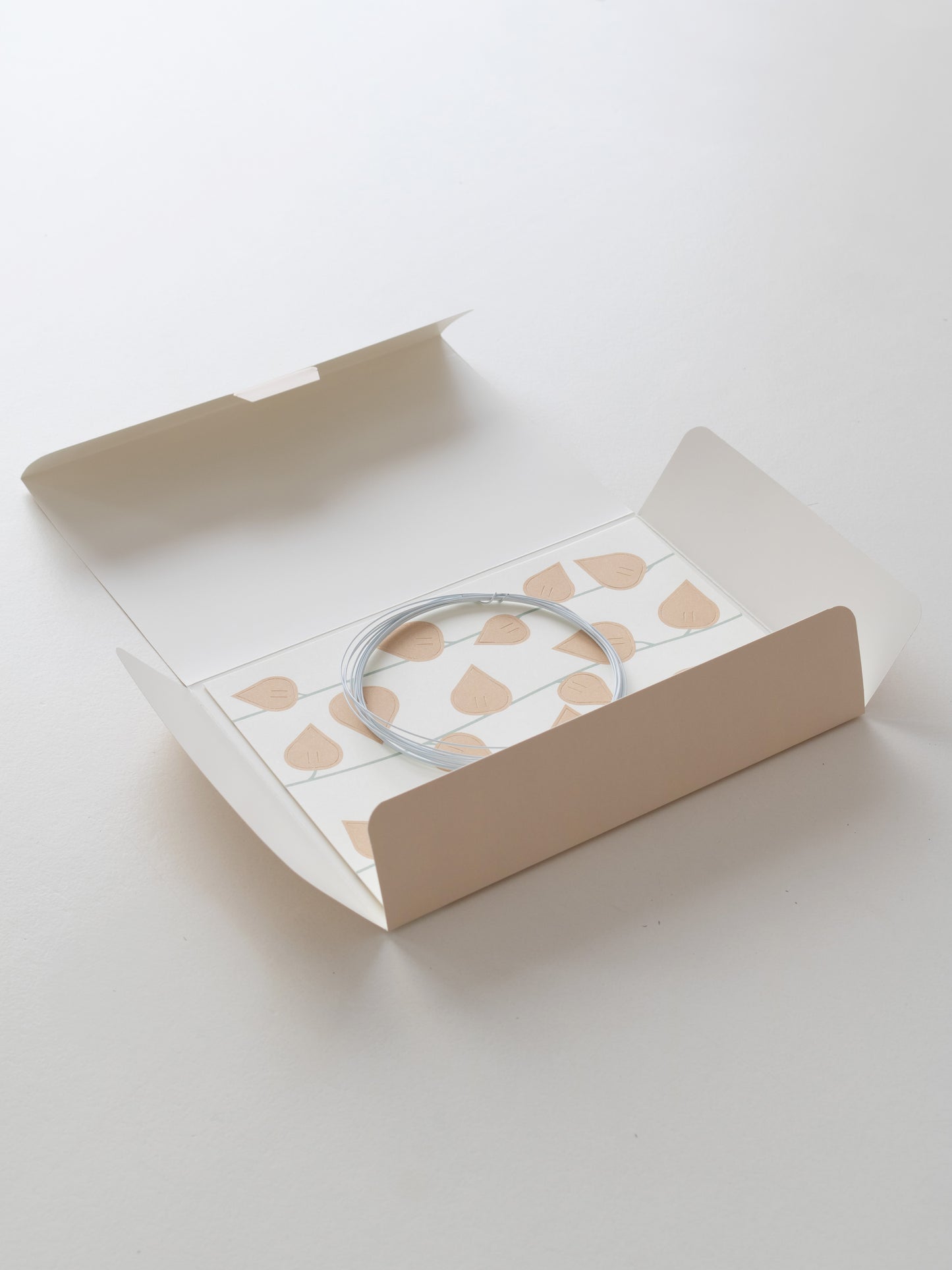 Jurianne Matter Twig leaves - blushing beige