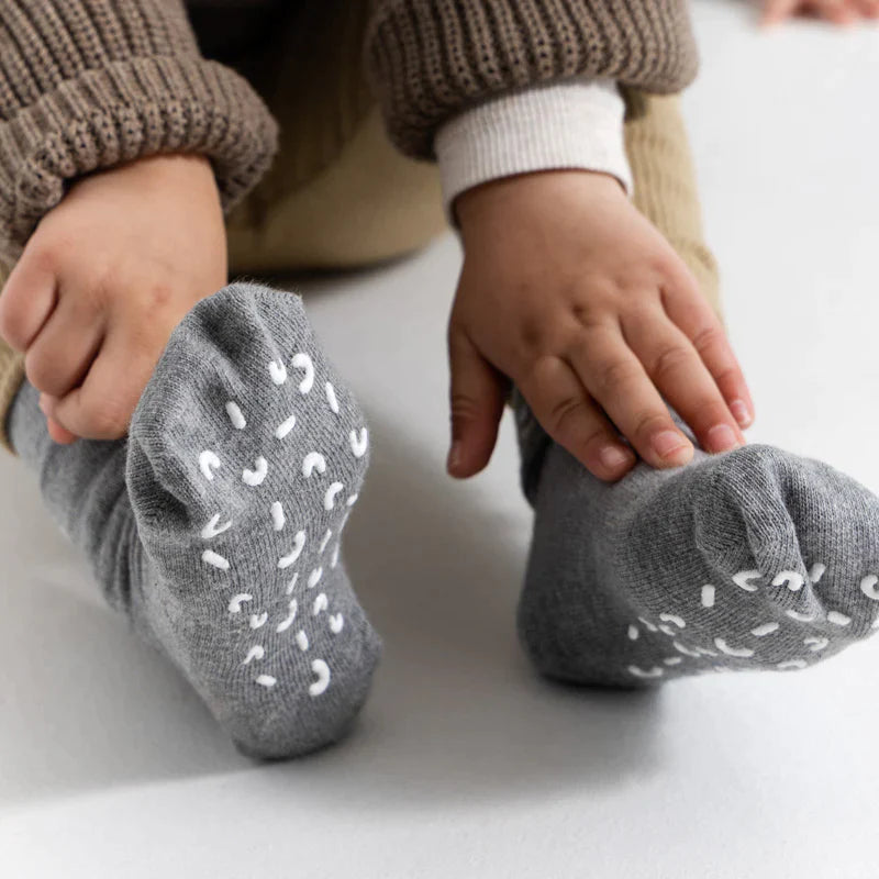 [Slightly Flawed, Fully Functional] STUCKIES® Cotton socks set of 4
